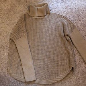 So classy sweater MK ✨💕